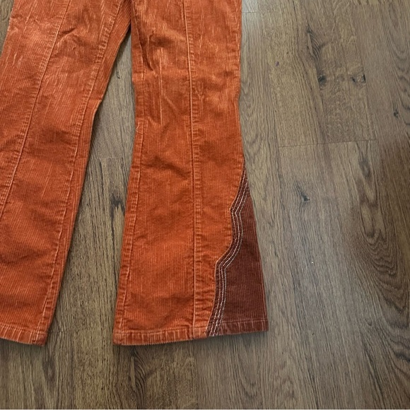 Classic Rock Couture Vibrant Orange corduroy Flare Jeans size Medium unique - Picture 3 of 12
